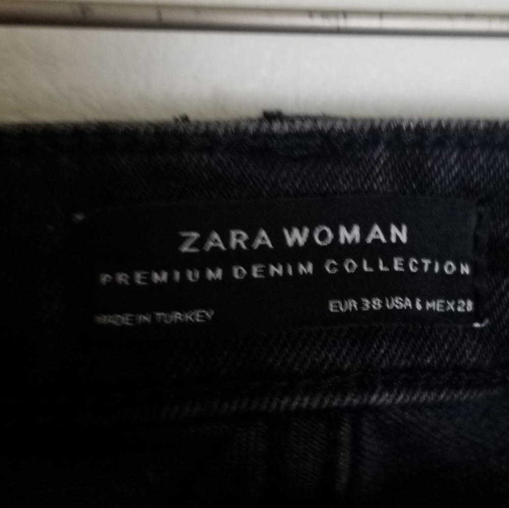 Zara Woman Distressed Jeans Asymmetrical Hem Black - Picture 7 of 7